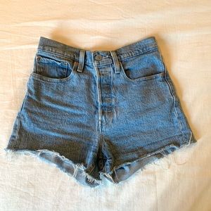 Levi 501 Jean Shorts